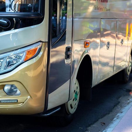 Holiday Inn Express - Madrid - Airport By Ihg Bagian luar foto