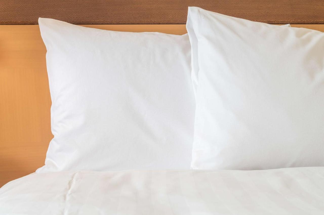 Holiday Inn Express - Madrid - Airport By Ihg Bagian luar foto